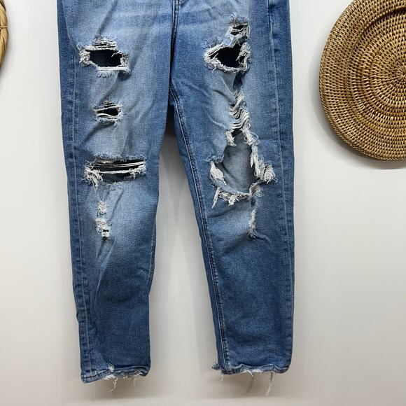 AE American Eagle Distressed High Waist High Rise Curvy Mom Jean 6 - Picture 4 of 5